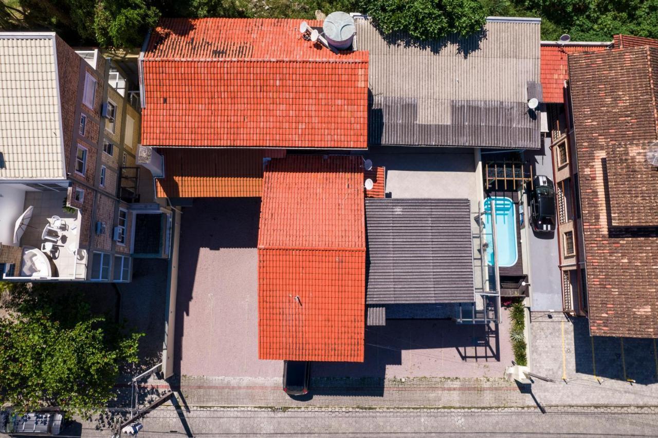 Pousada Gruta do Monge No centro, com café da manhã e piscina Bombinhas Exterior foto